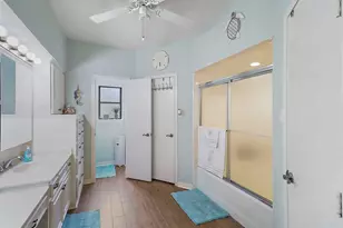 3902 Savell Dr, Baytown, TX 77521 - Photo 18