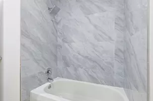 7350 Kirby Dr, Houston, TX 77030 - Photo 24