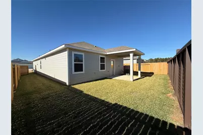 15858 Berry Hill Drive, Conroe, TX 77303 - Photo 2