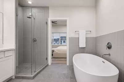 6352 Paddington Bend Drive, Houston, TX 77008 - Photo 8