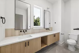 1421 E 36th St, Houston, TX 77022 - Photo 18