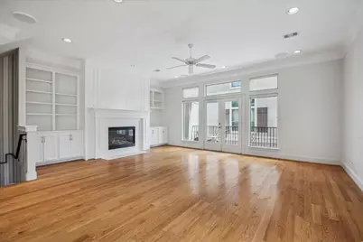6830 Staffordshire Boulevard, Houston, TX 77030 - Photo 4