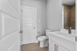 1210 W 17th St, Houston, TX 77008 - Photo 28