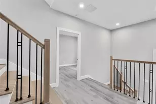 1210 W 17th St, Houston, TX 77008 - Photo 4