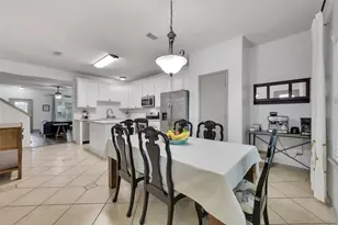 1056 Cabot Cove, Dickinson, TX 77539 - Photo 12