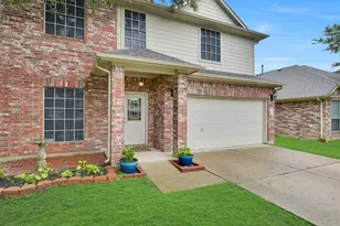 1056 Cabot Cove, Dickinson, TX 77539 - Photo 2