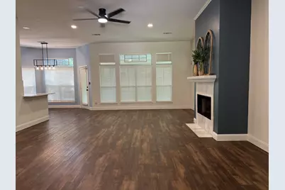 43 Rolling Hills Drive W, Conroe, TX 77304 - Photo 4
