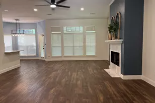 43 Rolling Hills Dr W, Conroe, TX 77304 - Photo 4