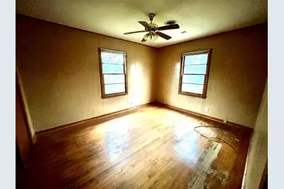 9122 Tulane Road, Orange, TX 77630 - Photo 8