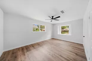 5926 Warm Springs Rd, Houston, TX 77035 - Photo 6