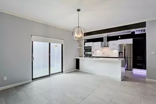 2323 Bering Dr, Houston, TX 77057 - Photo 4