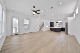 717 W Marcella St, Houston, TX 77091 - Photo 10