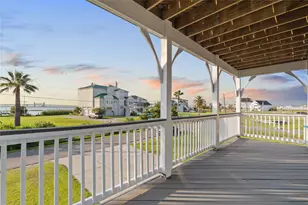 9605 Teichman Rd, Galveston, TX 77554 - Photo 16