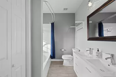 9605 Teichman Road, Galveston, TX 77554 - Photo 18