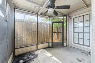2220 Bering Dr, Houston, TX 77057 - Photo 22