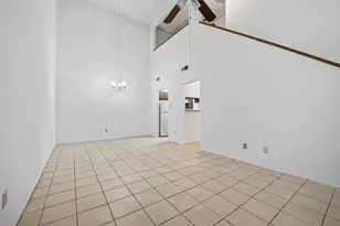 9435 Pagewood Ln, Houston, TX 77063 - Photo 6