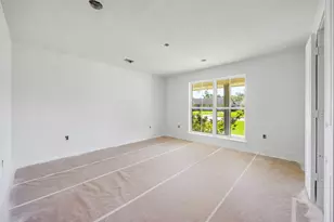 6730 Lindyann Ln, Houston, TX 77008 - Photo 14