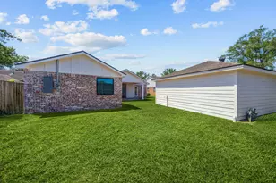 6730 Lindyann Ln, Houston, TX 77008 - Photo 18