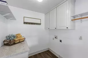511 W Val Verde St, Brenham, TX 77833 - Photo 18