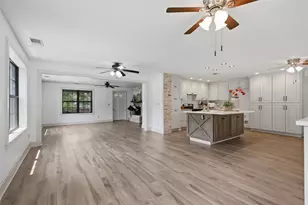 511 W Val Verde St, Brenham, TX 77833 - Photo 6