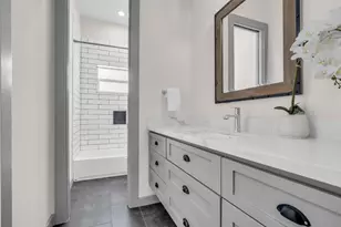 1207 E 28th St, Houston, TX 77009 - Photo 30