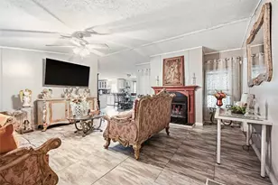 906 Sundown Meadows St, Crosby, TX 77532 - Photo 6