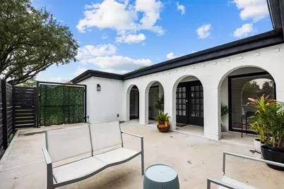 7902 Richmond Avenue, Houston, TX 77063 - Photo 4