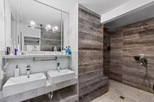 7902 Richmond Ave, Houston, TX 77063 - Photo 30