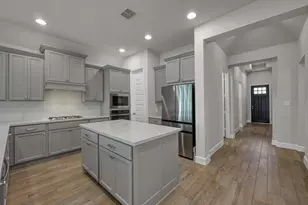 348 Rock Rose Path, Willis, TX 77318 - Photo 4