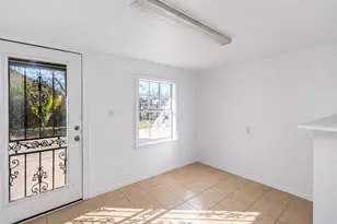 8004 Mendez St, Houston, TX 77029 - Photo 6