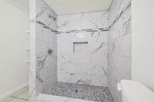 8004 Mendez St, Houston, TX 77029 - Photo 16