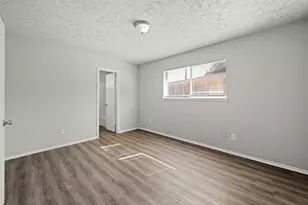 6450 Bazel Brook Dr, Houston, TX 77489 - Photo 8