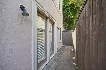 2105 Argonne Street, Houston, TX 77019 - Photo 26