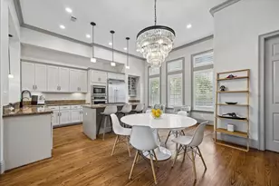 2105 Argonne St, Houston, TX 77019 - Photo 12
