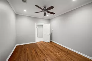 1 Ourlane Ct, Houston, TX 77024 - Photo 38