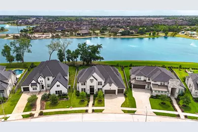 10318 Fountain Shore Drive, Missouri City, TX 77459 - Photo 2