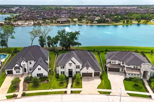 10318 Fountain Shore Dr, Missouri City, TX 77459 - Photo 2