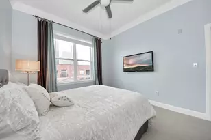 300 St Joseph Pkwy, Houston, TX 77002 - Photo 8
