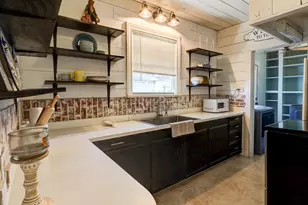 440 W Brazos Ave, West Columbia, TX 77486 - Photo 8