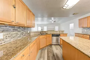 7930 Northfork Hollow Ln, Richmond, TX 77407 - Photo 14
