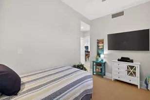 1401 E Beach Dr, Galveston, TX 77550 - Photo 28