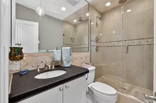 1401 E Beach Dr, Galveston, TX 77550 - Photo 24