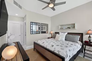 1401 E Beach Dr, Galveston, TX 77550 - Photo 22