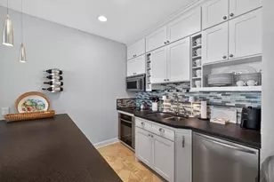 1401 E Beach Dr, Galveston, TX 77550 - Photo 20
