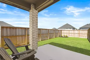 11915 S Pavillion Dr, Mont Belvieu, TX 77523 - Photo 38