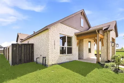 11915 S Pavillion Drive, Mont Belvieu, TX 77523 - Photo 4