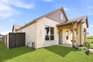 11915 S Pavillion Dr, Mont Belvieu, TX 77523 - Photo 4