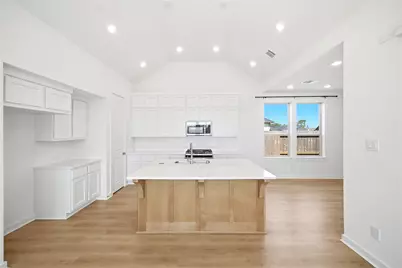 11915 S Pavillion Drive, Mont Belvieu, TX 77523 - Photo 18