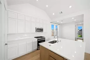 11915 S Pavillion Dr, Mont Belvieu, TX 77523 - Photo 20