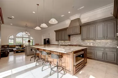 12445 Memorial Drive, Houston, TX 77024 - Photo 14